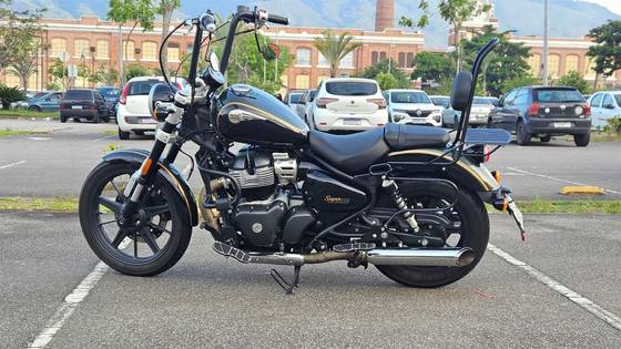 ROYAL ENFIELD METEOR 650 INTERSTELLAR ROYAL ENFIELD METEOR 650 INTERSTELLAR